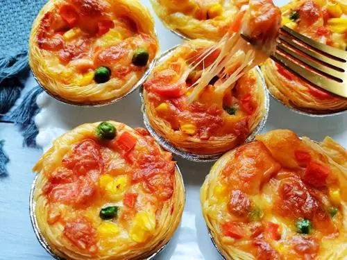 Today, I'll Show You How to Make a High-Looking and Delicious Egg Tart Pizza