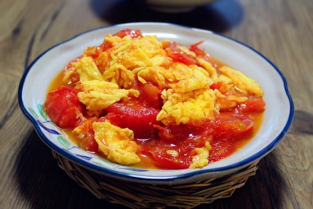 Scrambled Eggs with Tomatoes